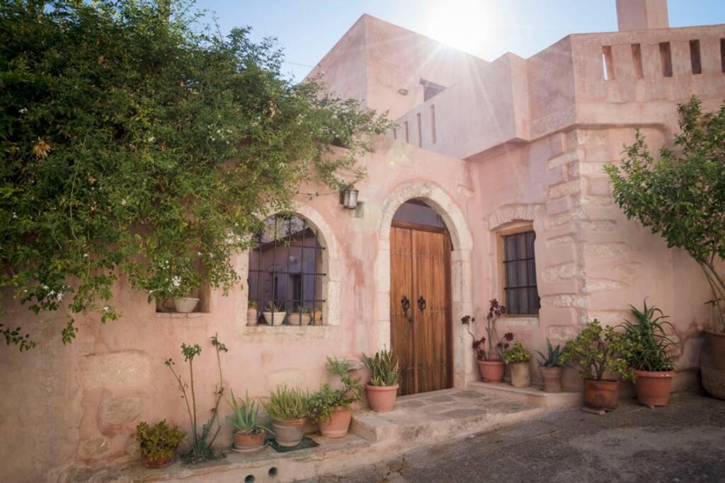 Villa Nino'S House - In Kato Chorio Of Ierapetra Exterior foto